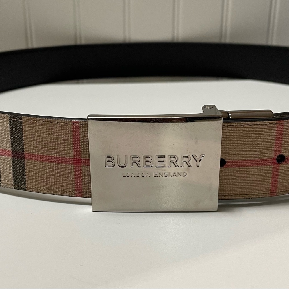 Burberry reversible belt